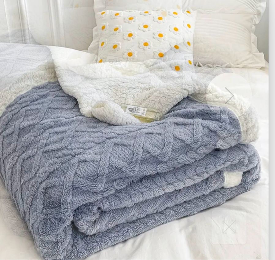 MODEL NOU: Patura Cocolino Groasa Dubla, Super Soft, Tip Tricotaj, cu Blanita, 200 x 230 cm