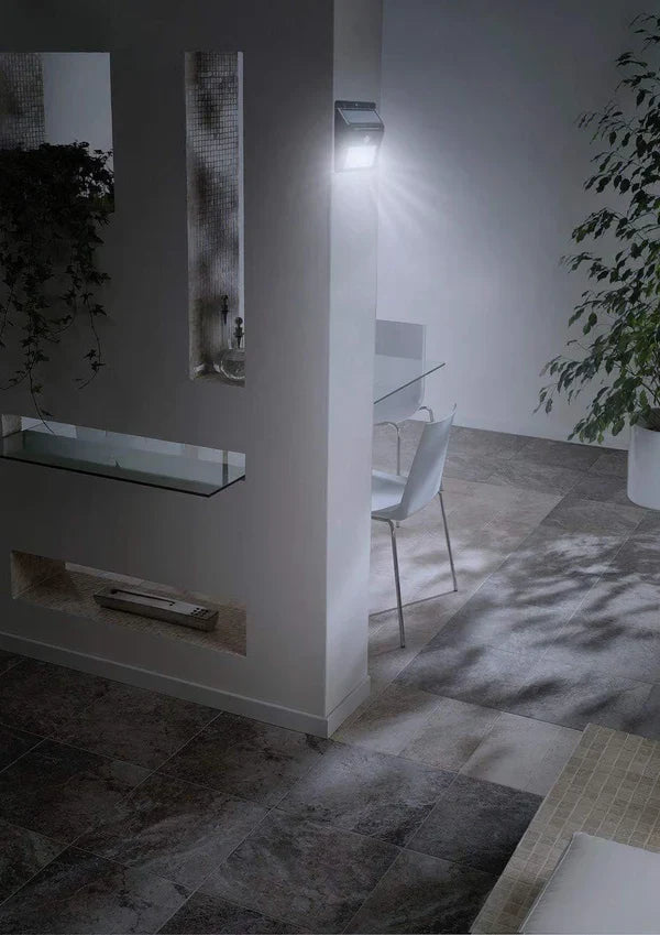 Lampa Cu Incarcare Solara, Cu Telecomanda si Senzor de Miscare, 100 LED COB + Lampa Cu Incarcare Solara 20 LED, CADOU