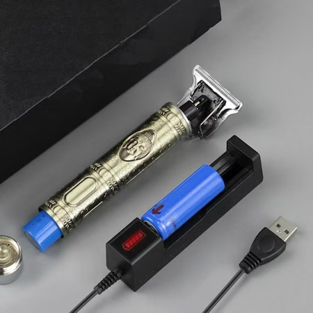 OFERTA 1+1 GRATIS: Masina PROfesionala Viking X de tuns sau contur cu 2 ore autonomie si 4 capete CADOU